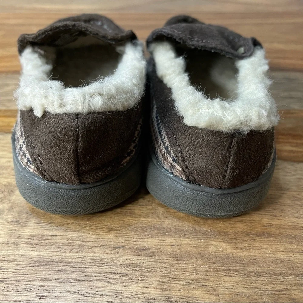 Airwalks Moccasin Plaid and Brown Rubber sole‎ Fleece Lines C3